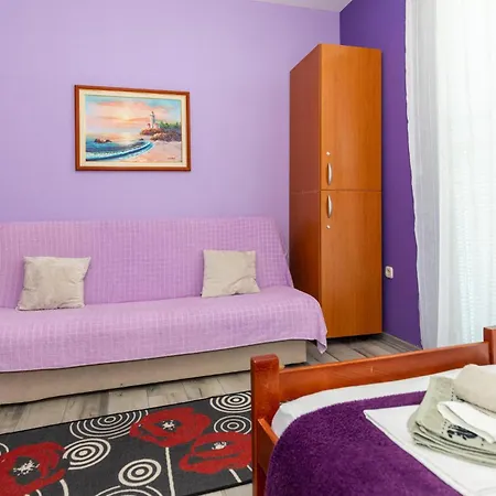 2 Bedroom Cozy In *