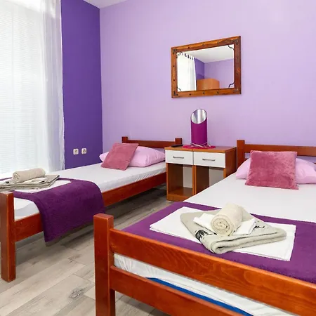2 Bedroom Cozy In