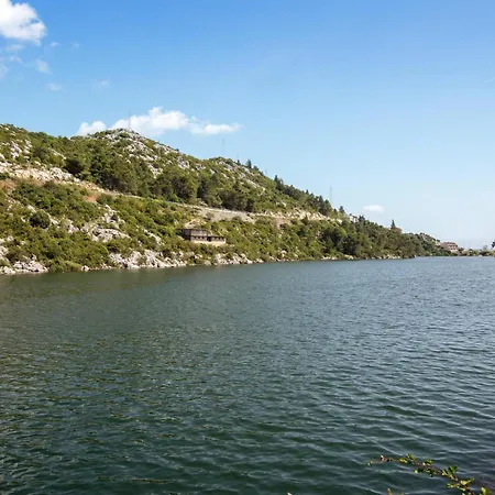 2 Bedroom Lovely In Ploce