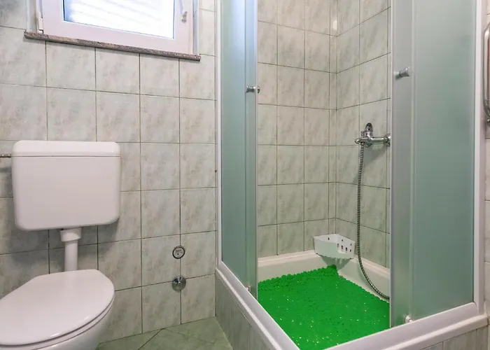 Διαμέρισμα 2 Bedroom Lovely In Ploce (Dubrovnik-Neretva)